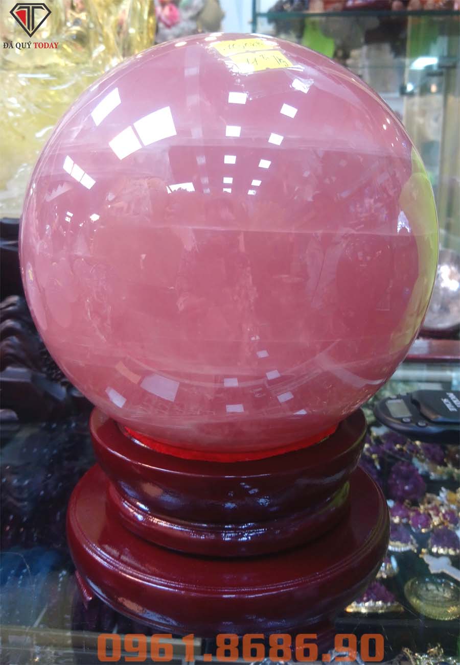 Quả cầu phong thủy đá thạch anh hồng